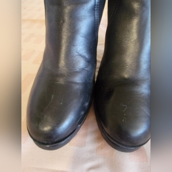 Aquatalia Leather Ankle Booties - Picture 4 of 12